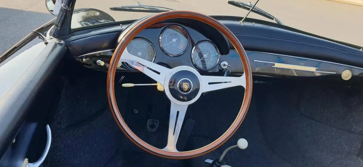 Innenraum-Aufbereitung eines Porsche 356 Oldtimers